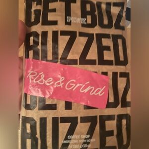 ✨Pink Victoria’s Secret Coffee Shop Scrub